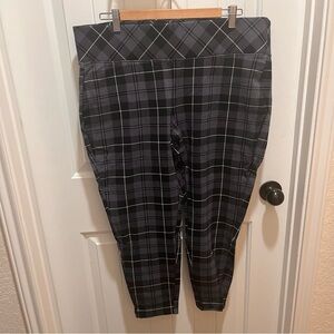 Torrid Dark Plaid Plus Size Leggings - 2 Short